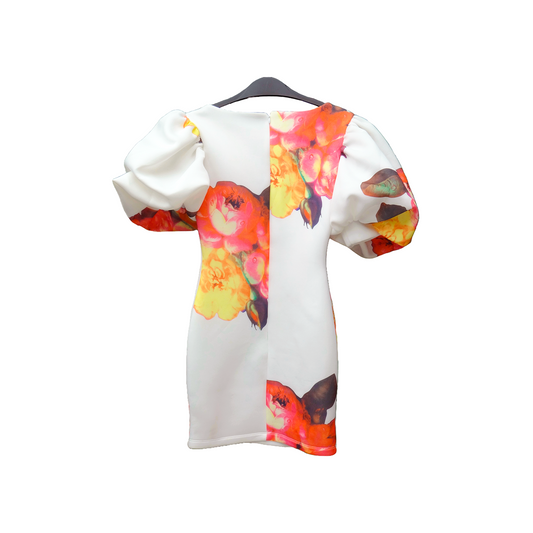 VESTIDO CORTO CON CLASE