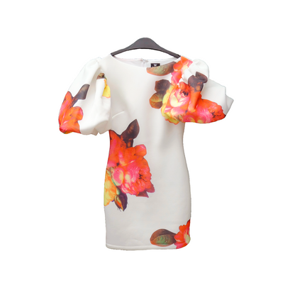 VESTIDO CORTO CON CLASE