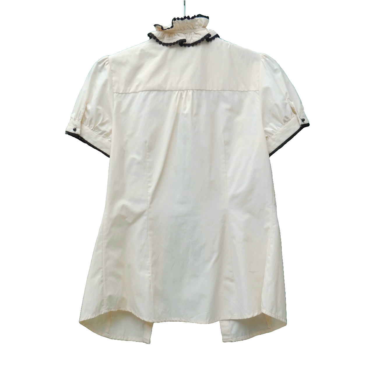 Haut à volants à manches courtes