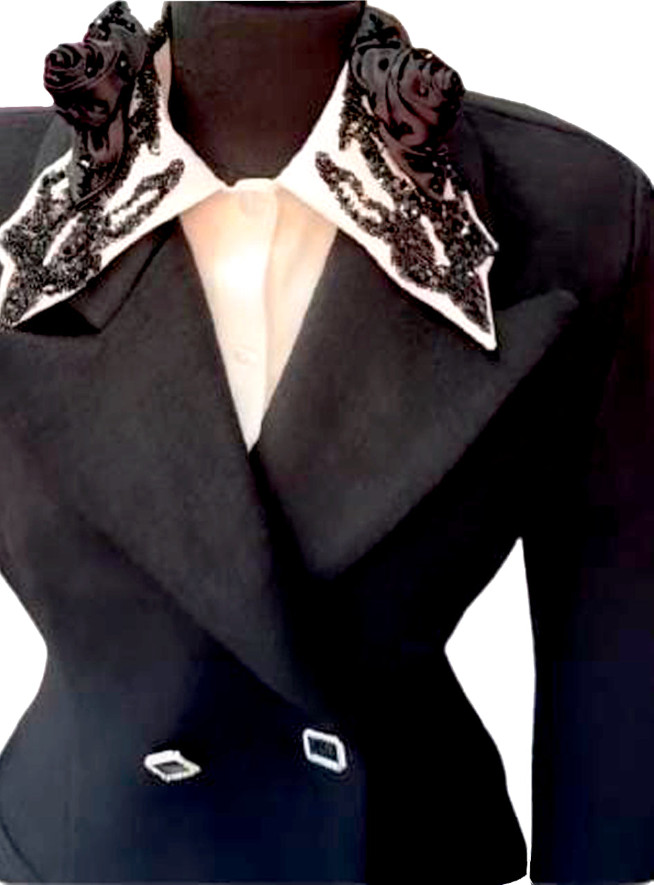 STUNNING LONG-SLEEVE BUTTON-DOWN BLOUSE