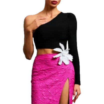 DARING ELEGANCE, UNFORGETTABLE STYLE